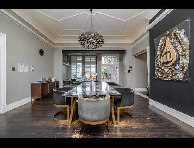 4 BEDROOM TOWNHOUSE FOR SALE IN ESSENWOOD